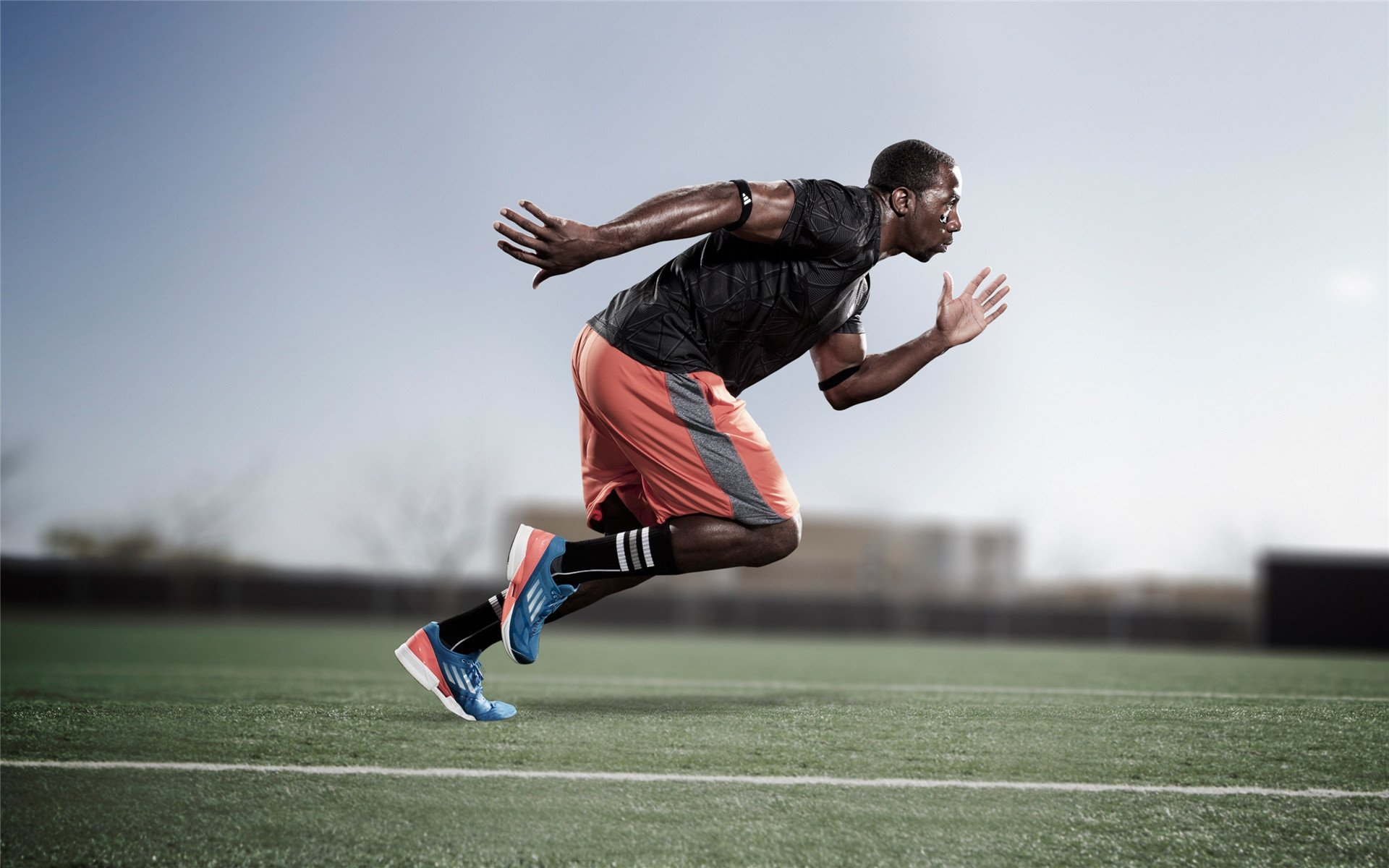 “德甲争冠势头强劲，领头羊全力以赴”，德甲争四