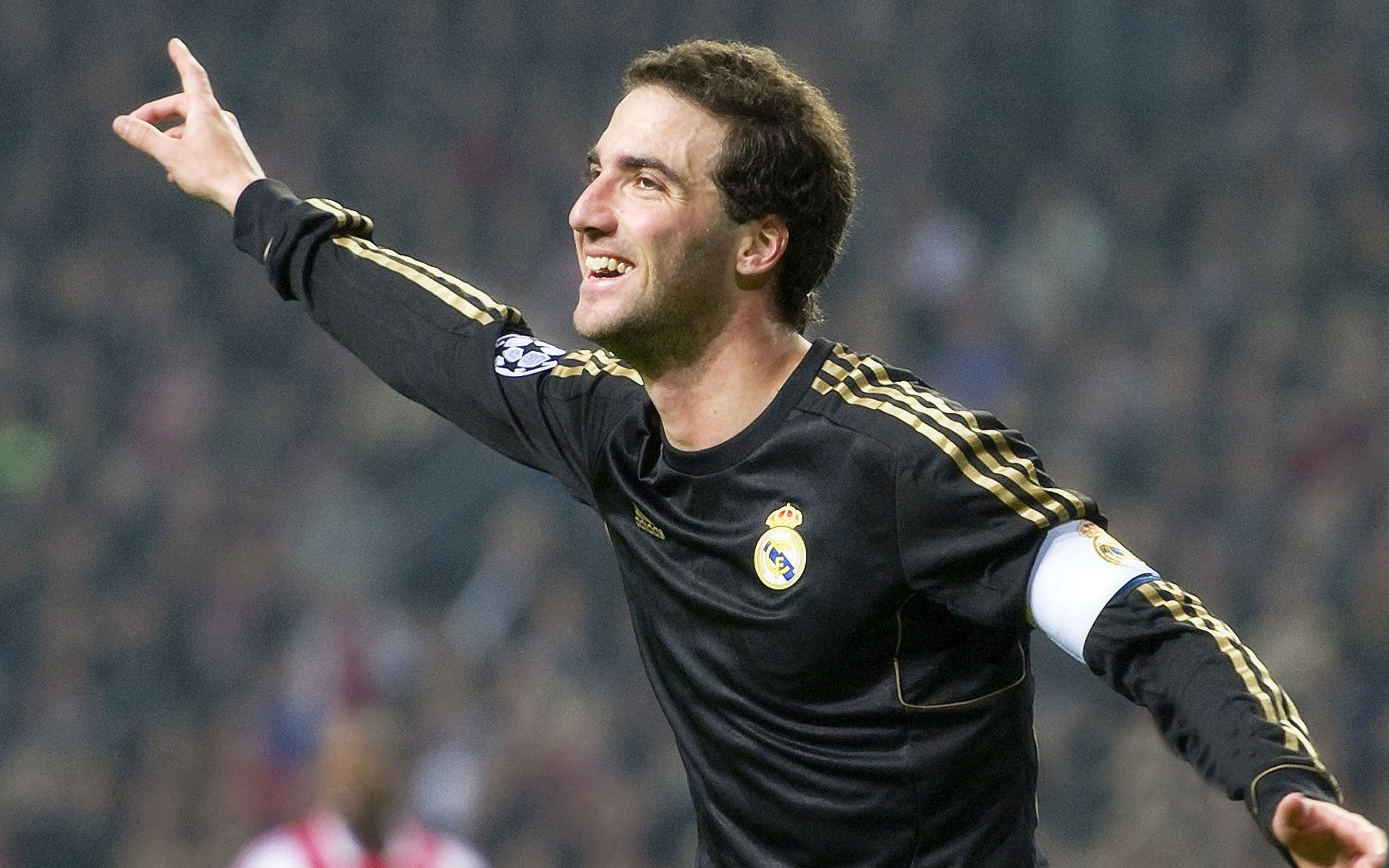 “绿色场馆+智慧管理”成为行业发展新风向，绿色智慧工厂